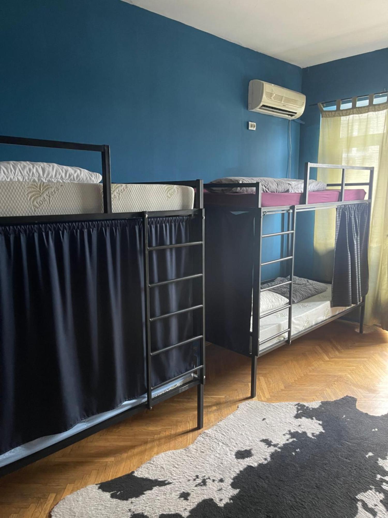Newborn Center Hostel All Day Free Coffee 普里什蒂纳 外观 照片