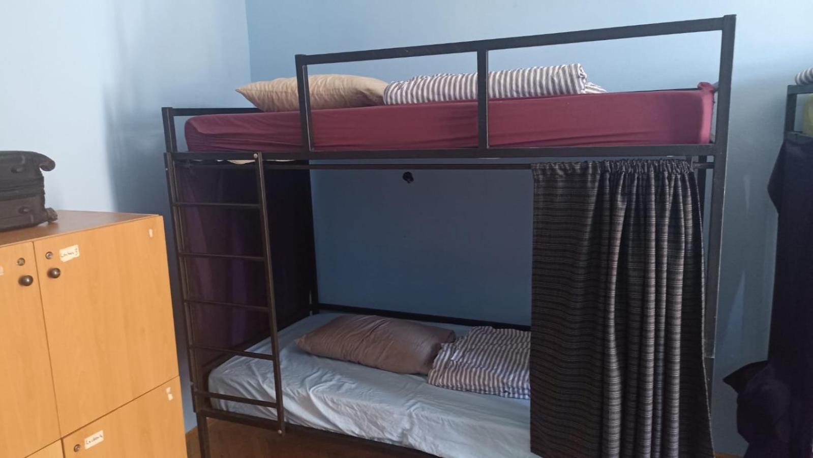 Newborn Center Hostel All Day Free Coffee 普里什蒂纳 外观 照片